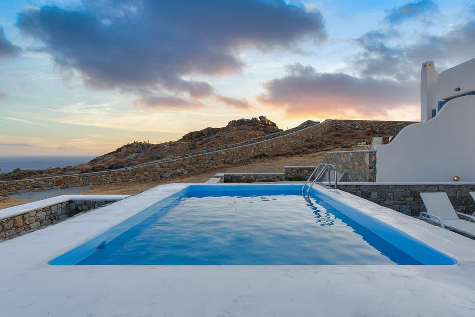 Private pool