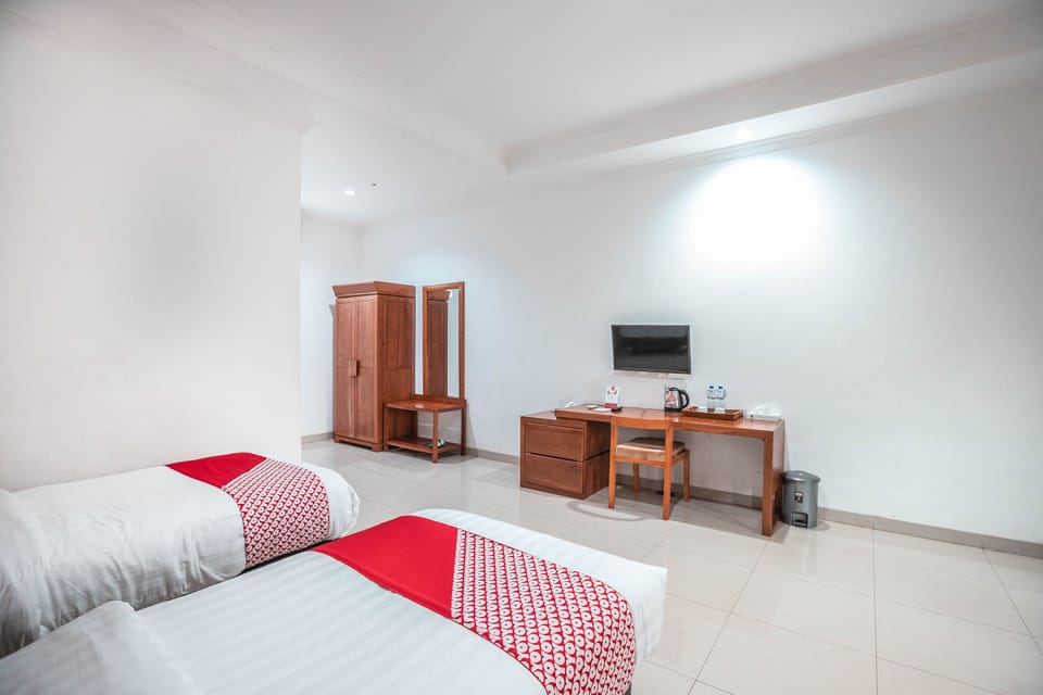 Standard Suite, 2 Twin Beds | View from room