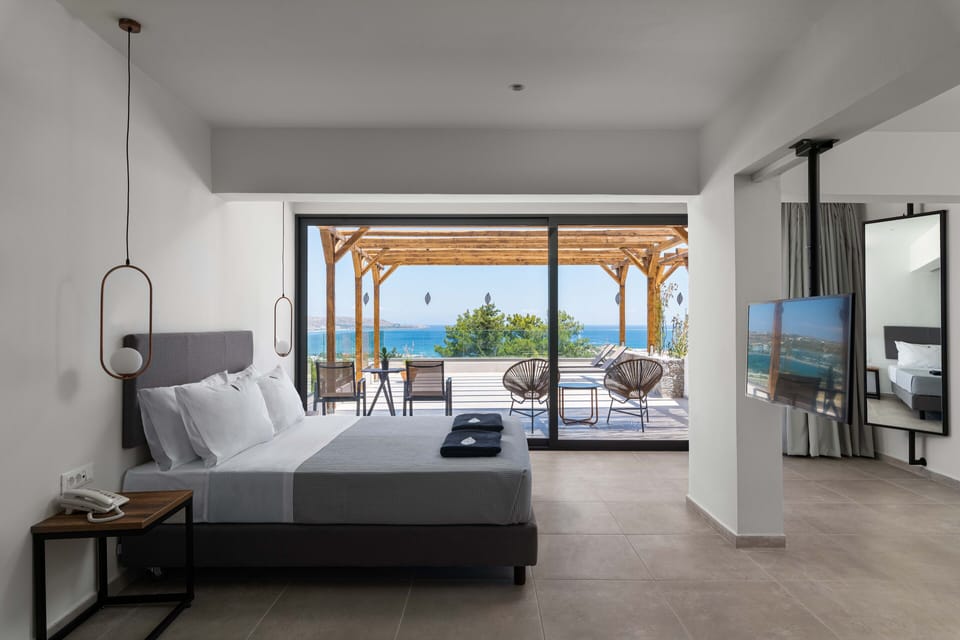 Sea View Suite | Premium bedding, in-room safe, desk, soundproofing