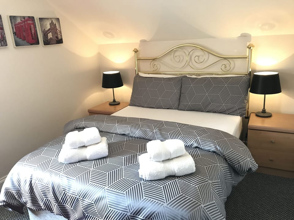 Comfort Double Room, Garden View | Desk, blackout drapes, iron/ironing board, free WiFi