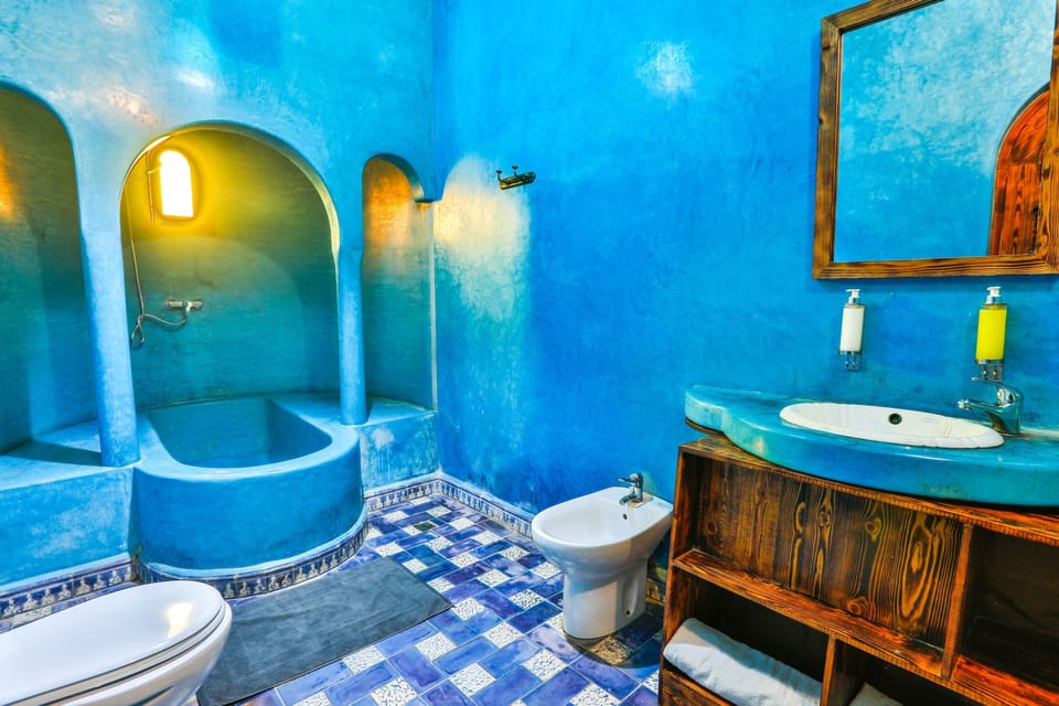 Junior Double Room, 1 Bedroom, Garden View | Bathroom | Free toiletries, hair dryer, bidet, towels