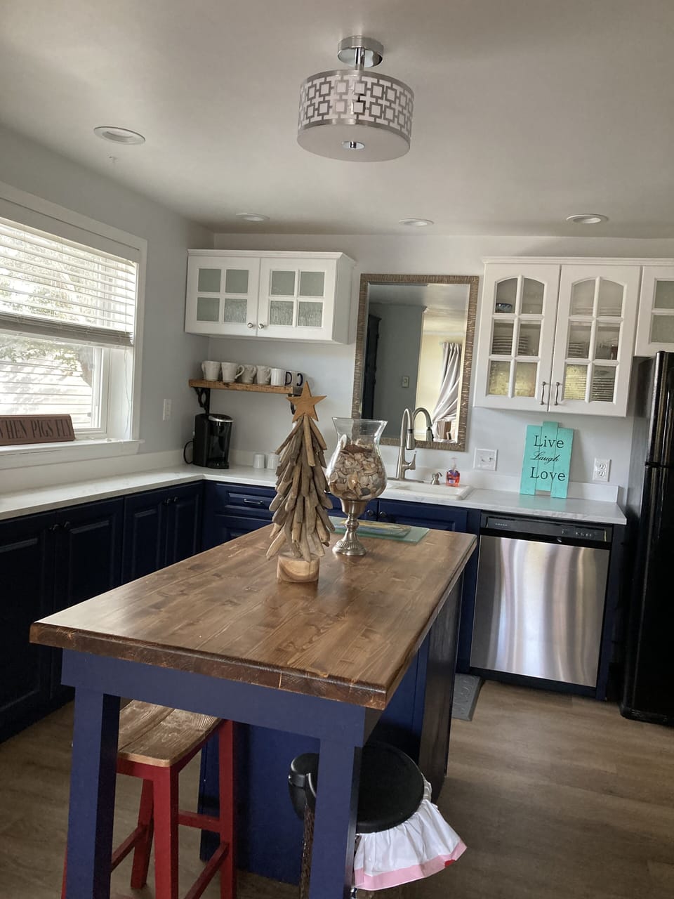 OPEN KITCHEN