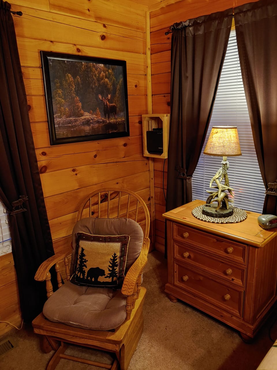 Need more privacy? Sit back and relax in one of our two roomy master suites!
