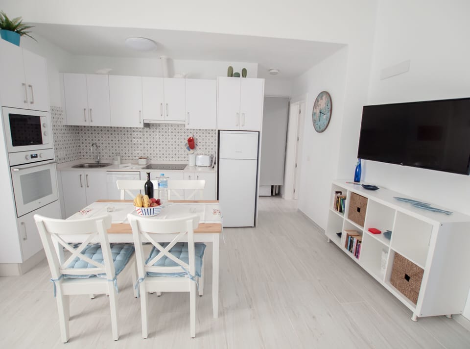 Estrella de Mar kitchen dining