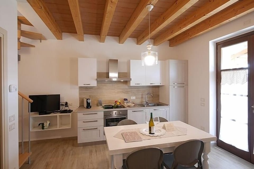 Duplex, 2 Bedrooms | Private kitchen | Fridge, microwave, stovetop, dishwasher