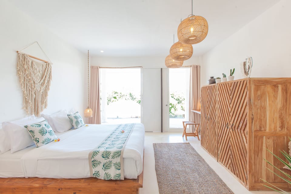 In-room safe, free WiFi, bed sheets