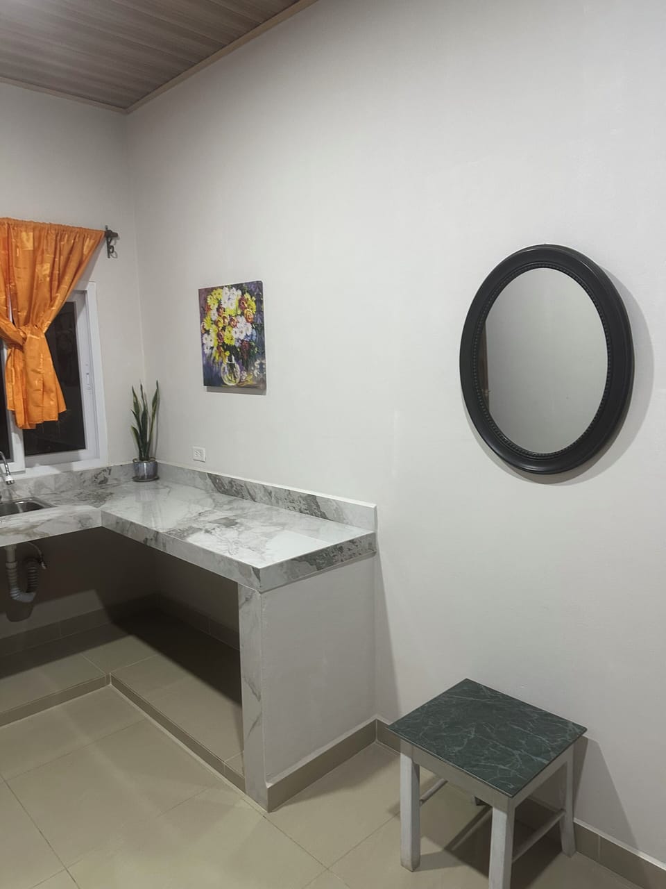 Basic Double Room, 2 Double Beds, Non Smoking | Private kitchen