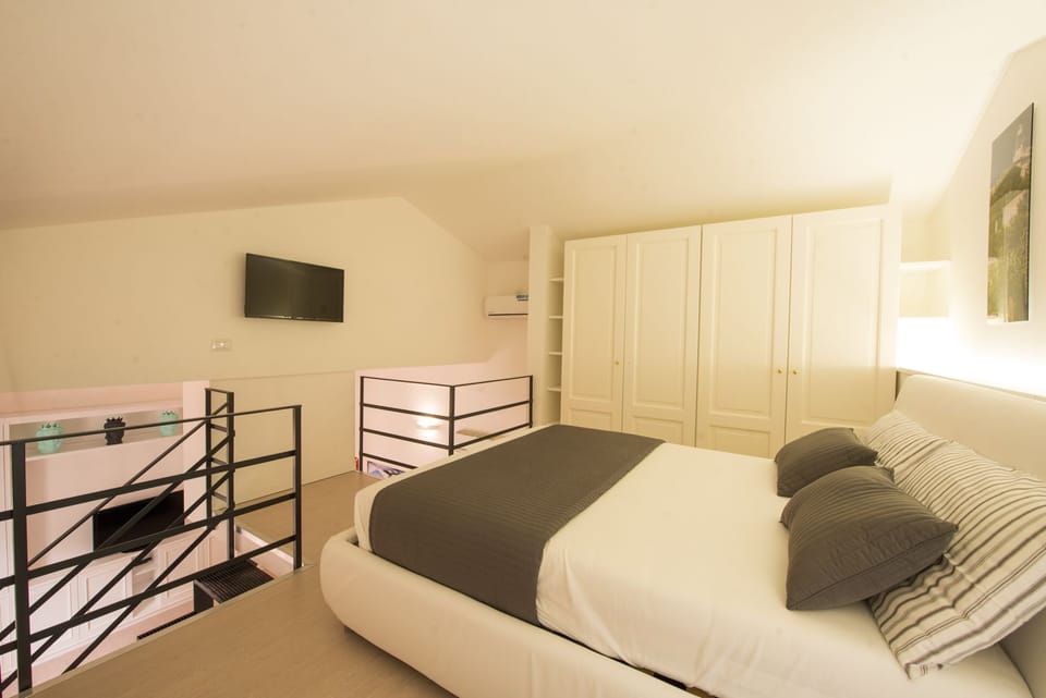 Duplex | 1 bedroom, iron/ironing board, free WiFi, bed sheets
