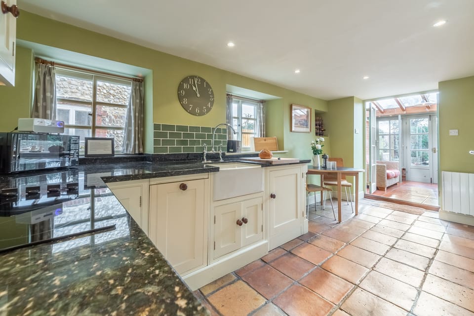 Ground floor: Breakfast kitchen