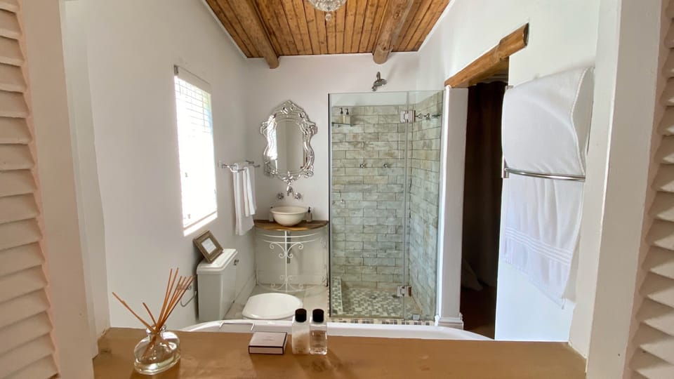 La Paris Estate Hotel in Western Cape