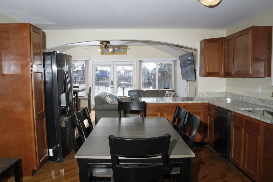 Open concept Kitchen/Living Room with AWESOME view!!