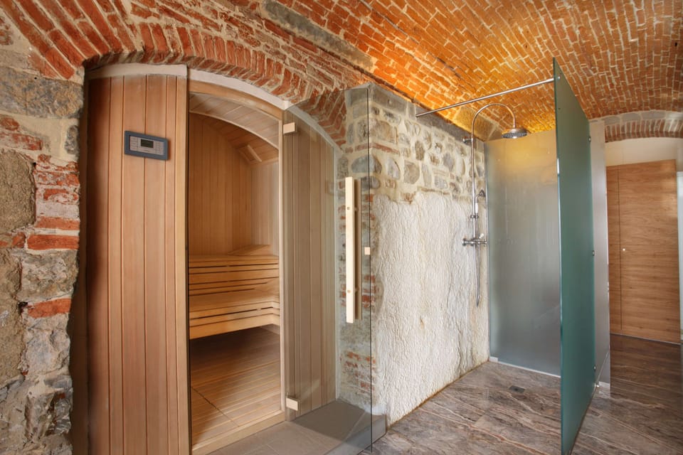 Couples treatment rooms, Turkish bath