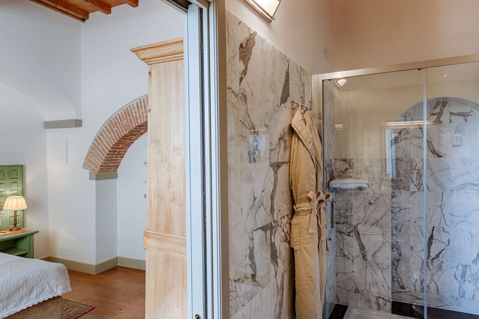 Jetted tub, free toiletries, hair dryer, bathrobes