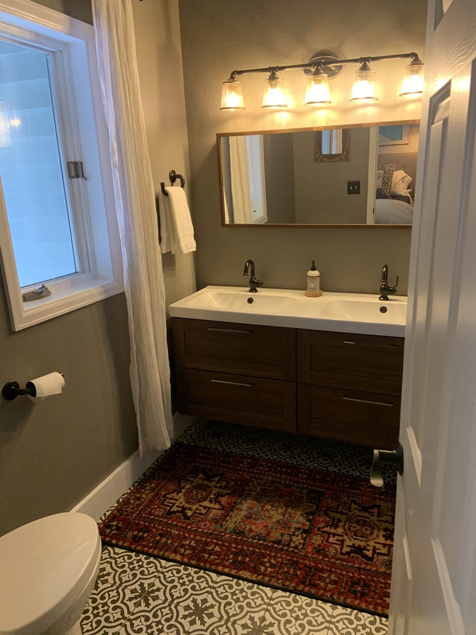 En suite bathroom upstairs