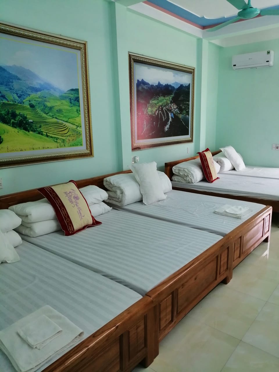 Panoramic Triple Room | Living area | Flat-screen TV