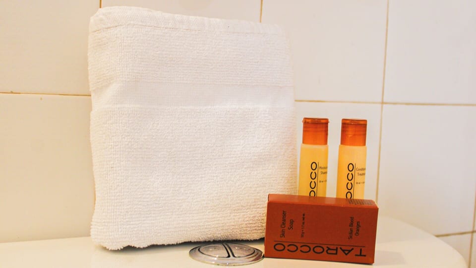 Bathroom amenities