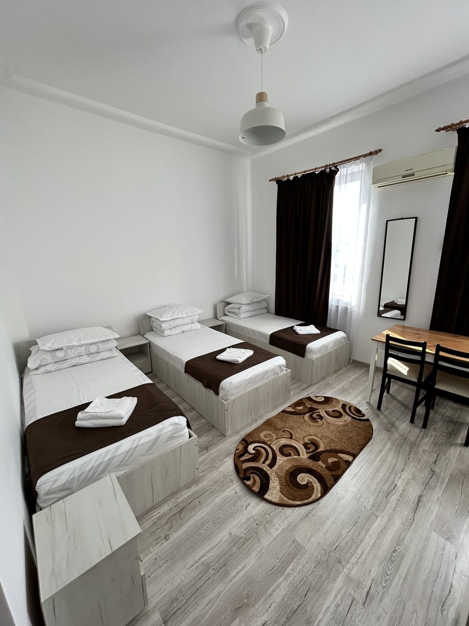 Economy Triple Room | Soundproofing, free WiFi, wheelchair access