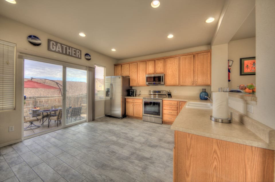 Fully equipped kitchen