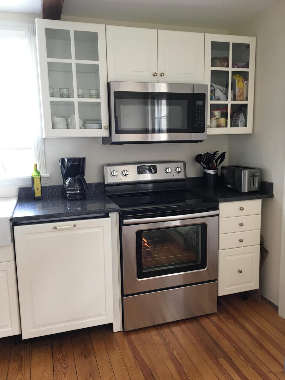 New kitchen, all new appliances