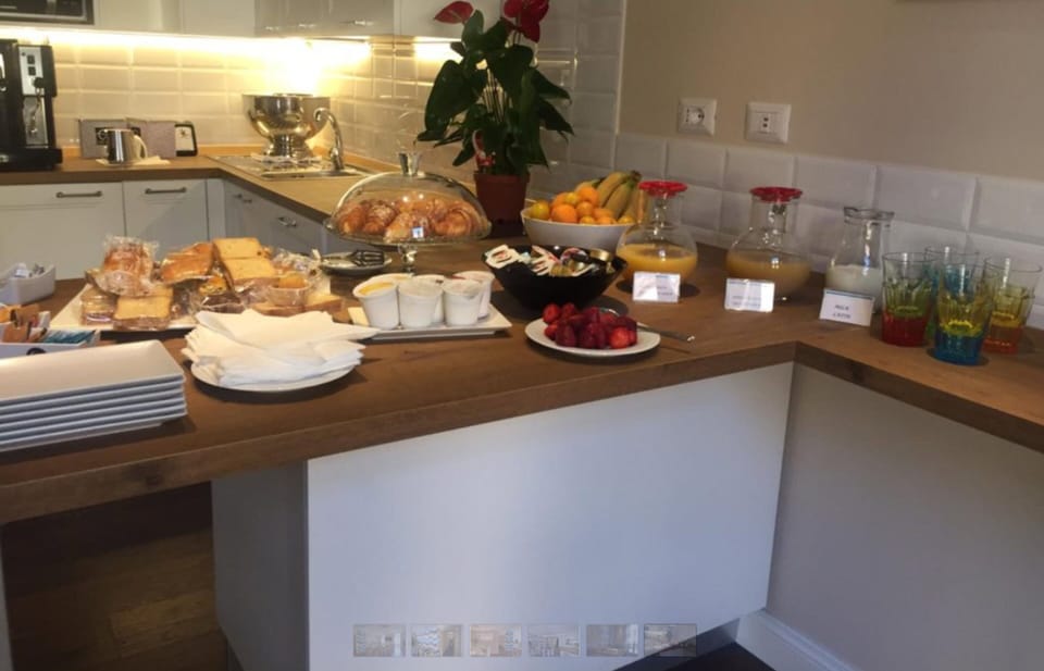 Daily buffet breakfast (EUR 8 per person)