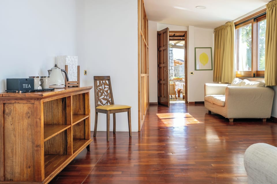 Exclusive Studio Suite | Free minibar, in-room safe, desk, laptop workspace