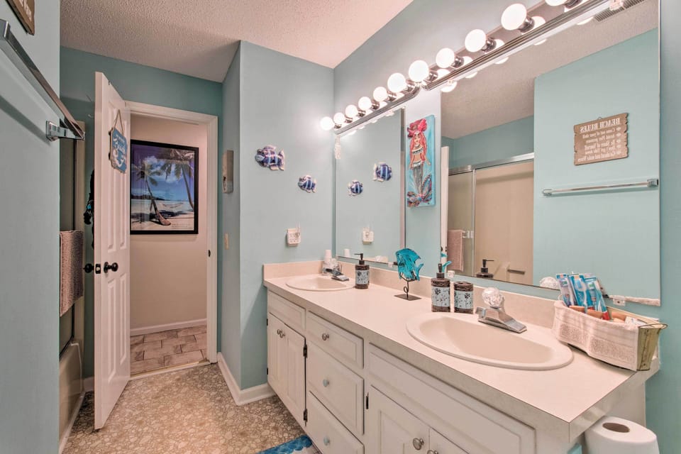 Full Bathroom
