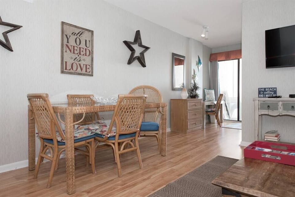 Oceanfront Penthouse in Paradise