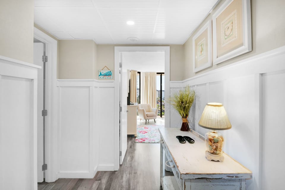 Fully renovated 3BR/3BA condo