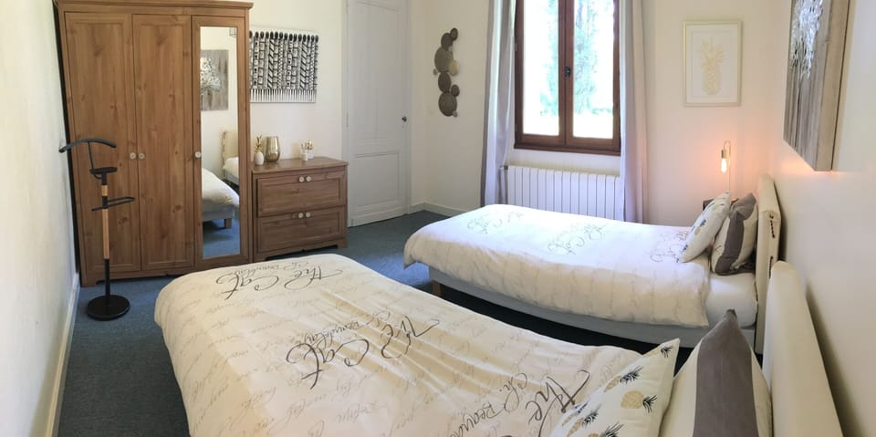 House, Ensuite, Garden View