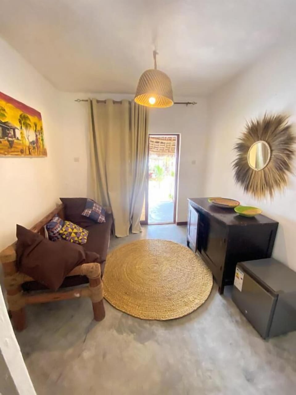Economy Room, Patio | Living area