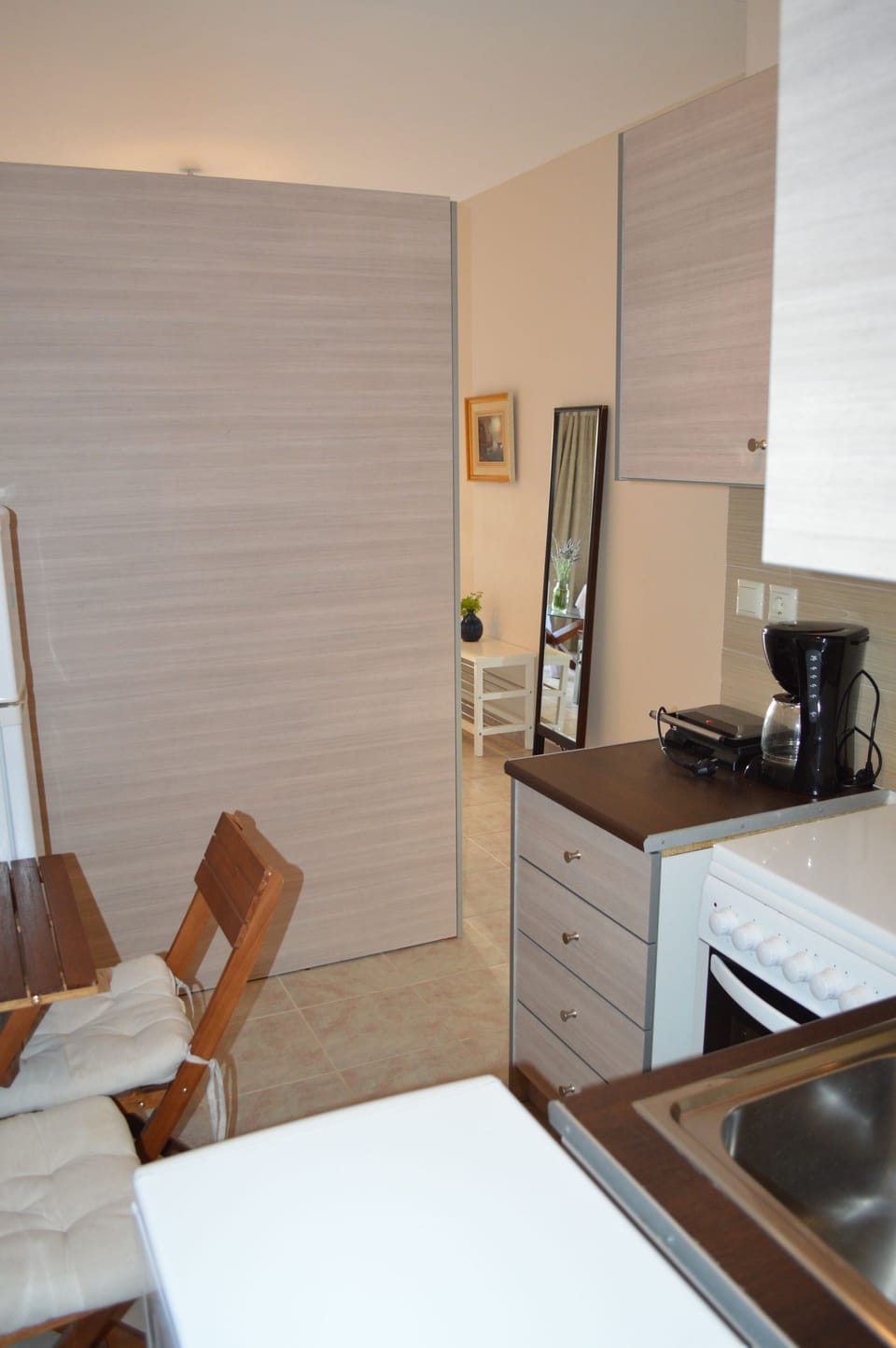 Premium Studio, 1 Bedroom, Kitchen, Sea View | Private kitchen | Full-size fridge, oven, stovetop, coffee/tea maker