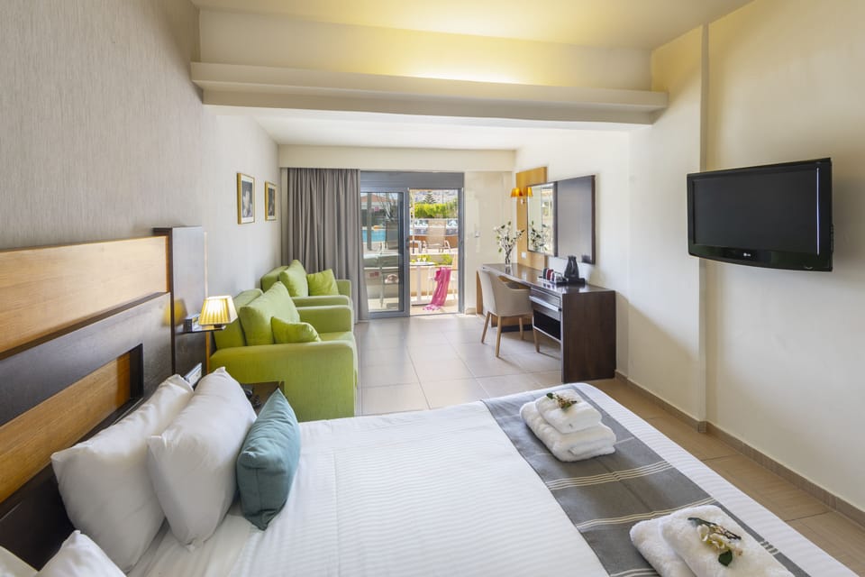 Deluxe Family Pool View | View from room