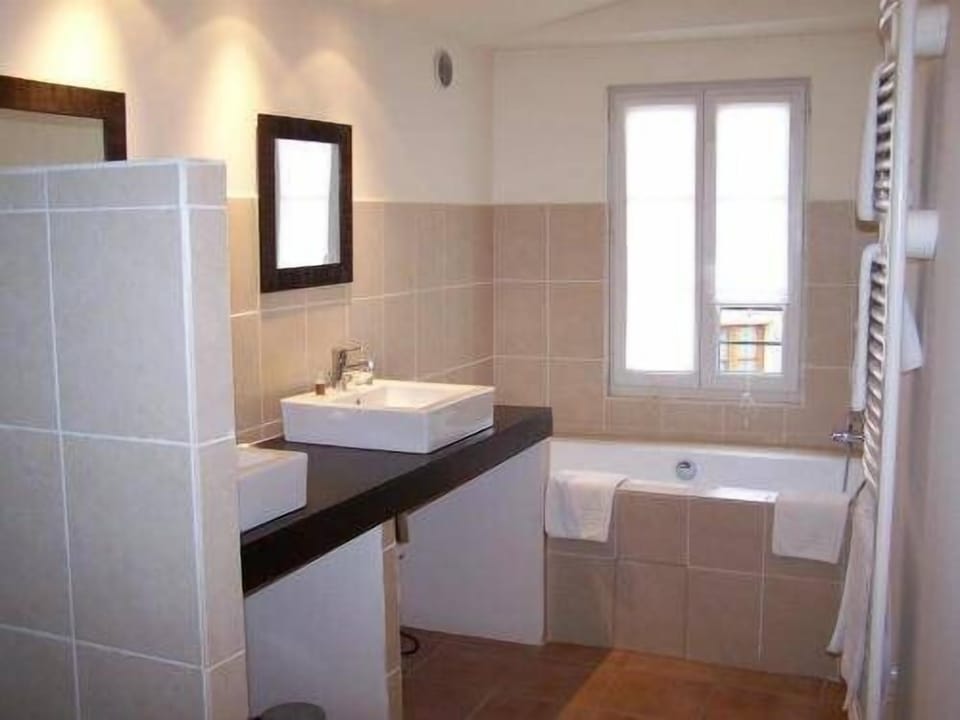 Bathroom | Hair dryer, towels, soap, shampoo