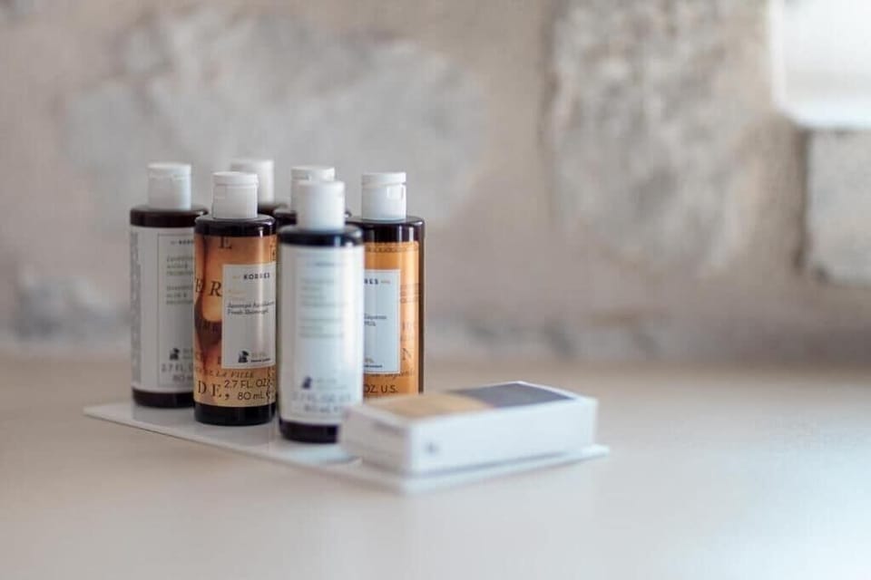 Bathroom amenities