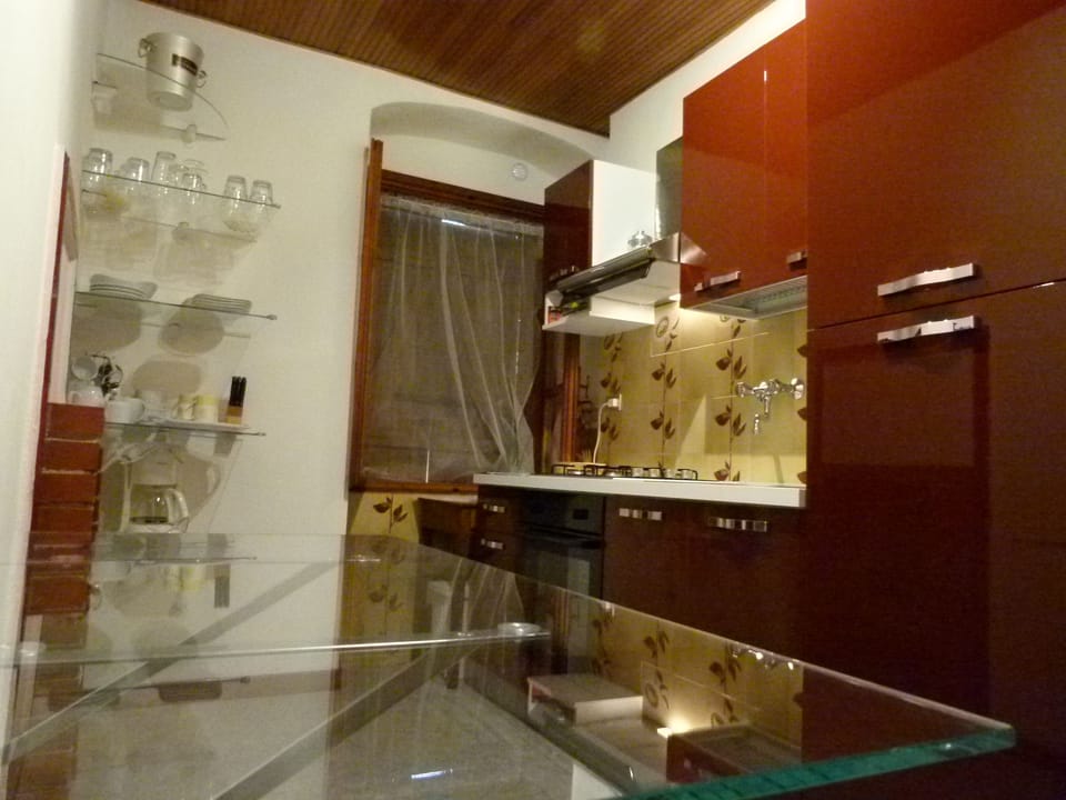 House, 2 Bedrooms (Casa Vita Bella) | Private kitchen | Full-size fridge, microwave, oven, stovetop