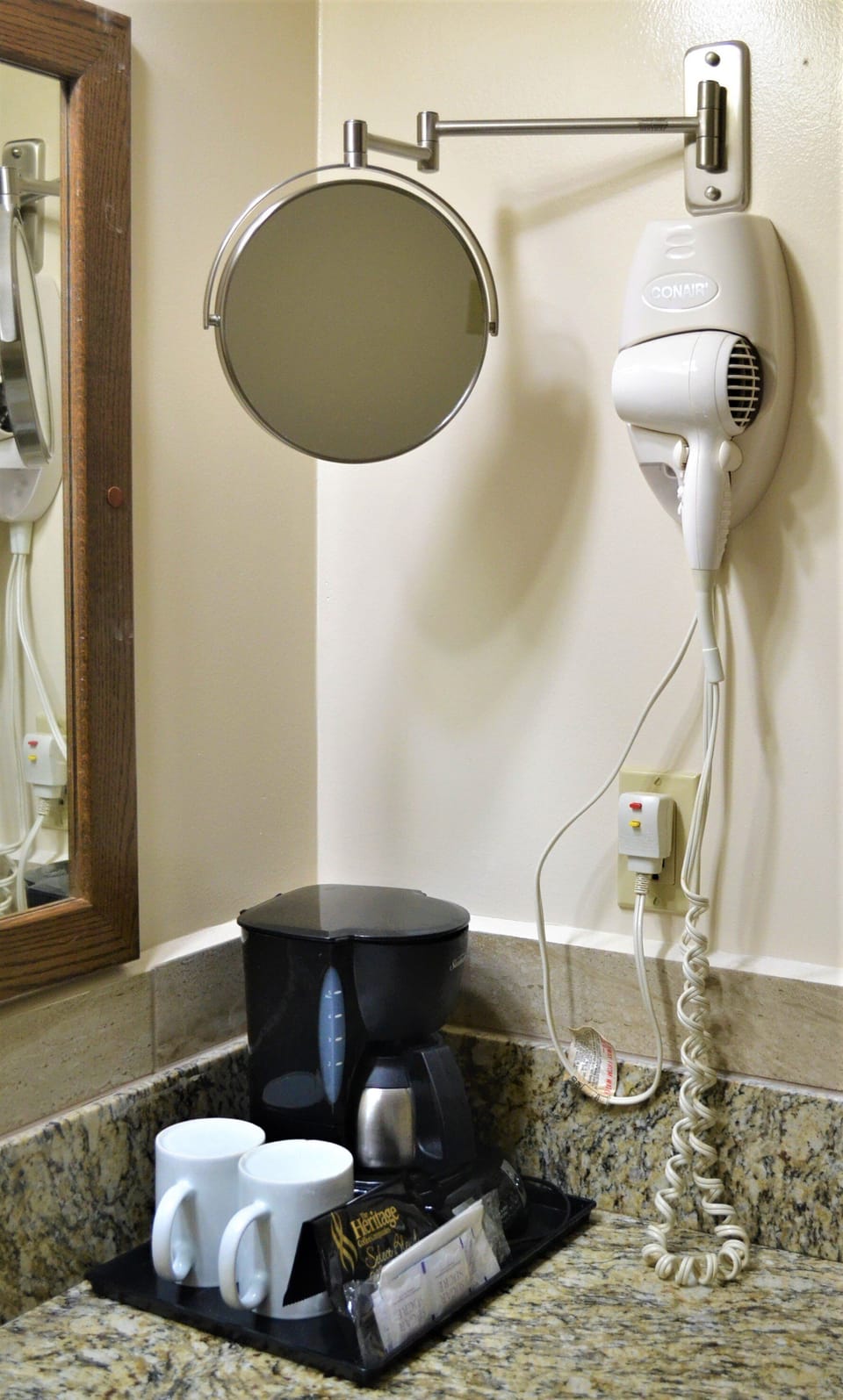 Suite, 1 Bedroom, Non Smoking (2 double beds) | Room amenity