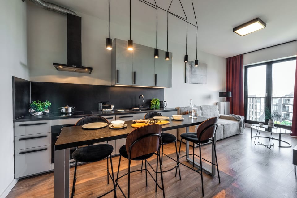 Deluxe Apartment, Balcony, Courtyard View | Living area | LED TV