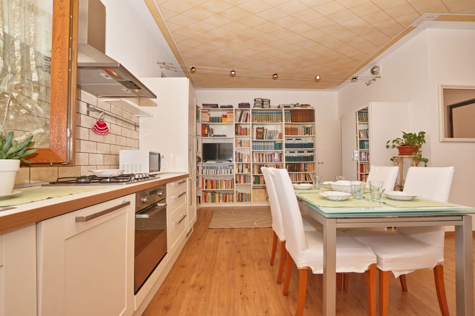 Basic Cabin, 1 Bedroom | Private kitchen | Full-size fridge, microwave, oven, stovetop