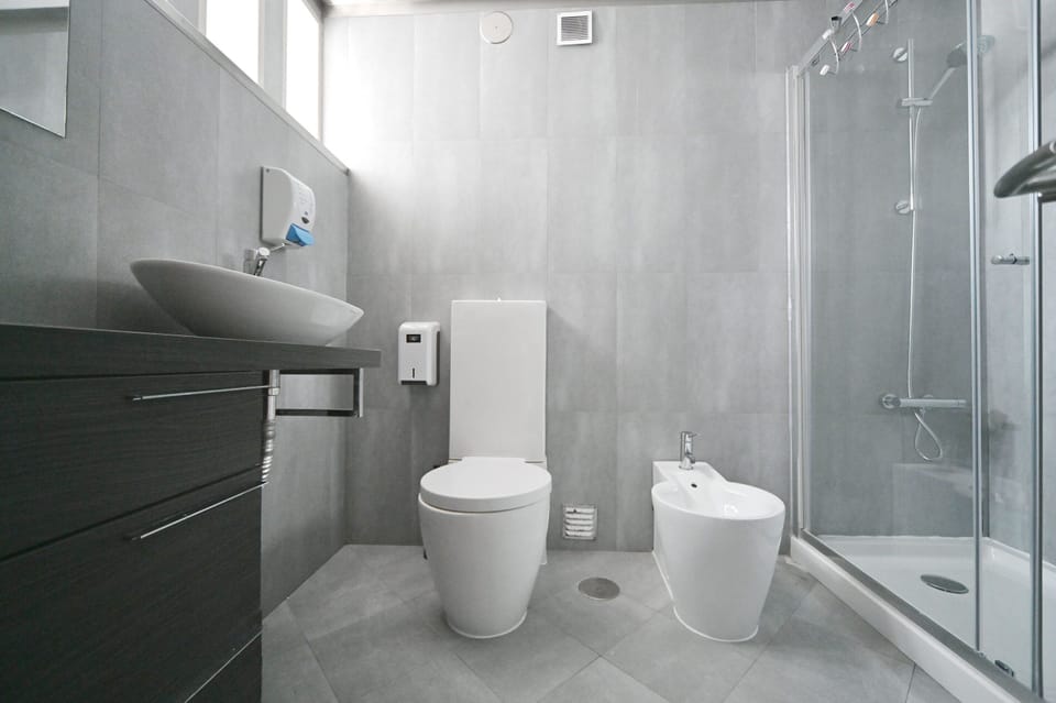 Double or Twin Room, Private Bathroom (2nd Floor) | Bathroom | Hair dryer, towels, soap, shampoo