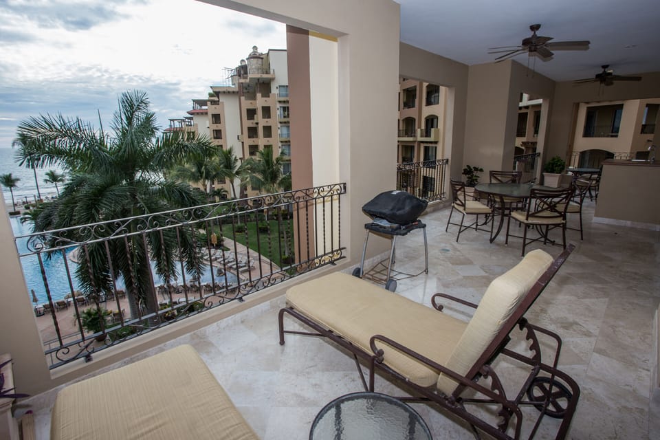 Balcony Seating