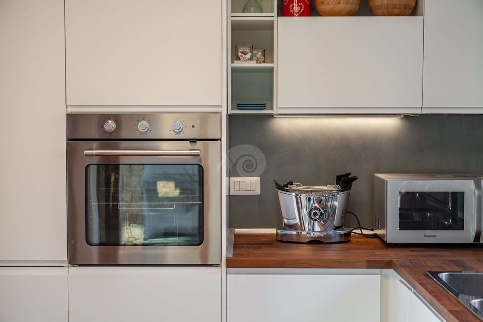 Amenities, Kitchen