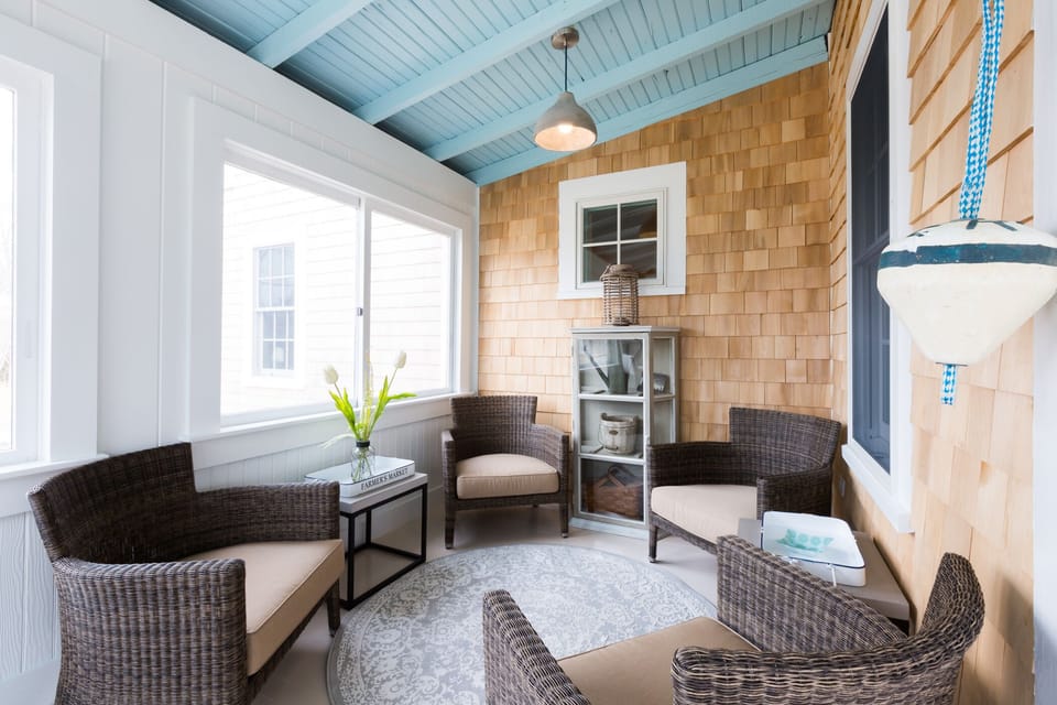 You will love this porch!