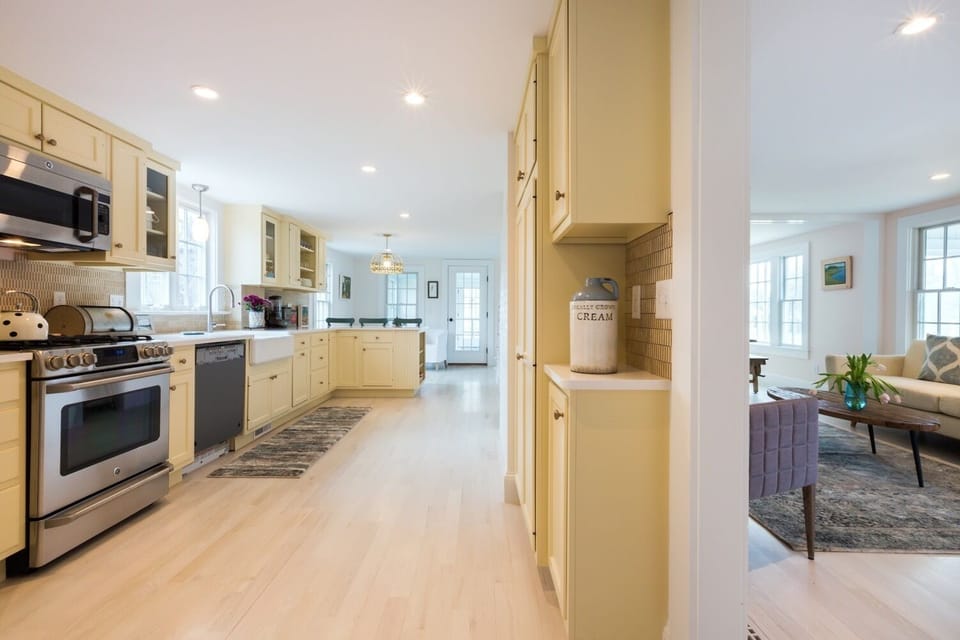 Walk around the corner and you're back in the kitchen.