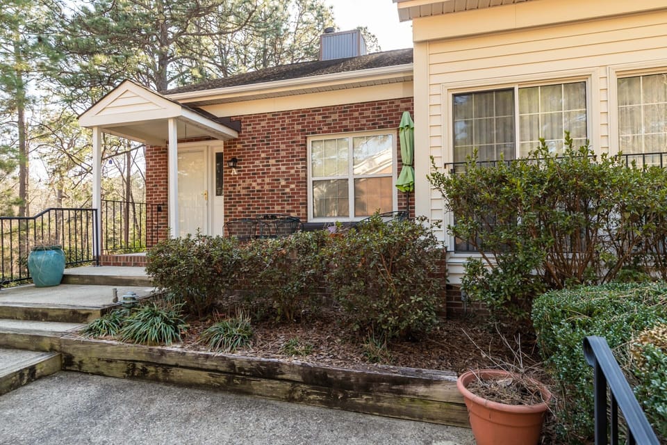 Pinehurst Manor 18-A