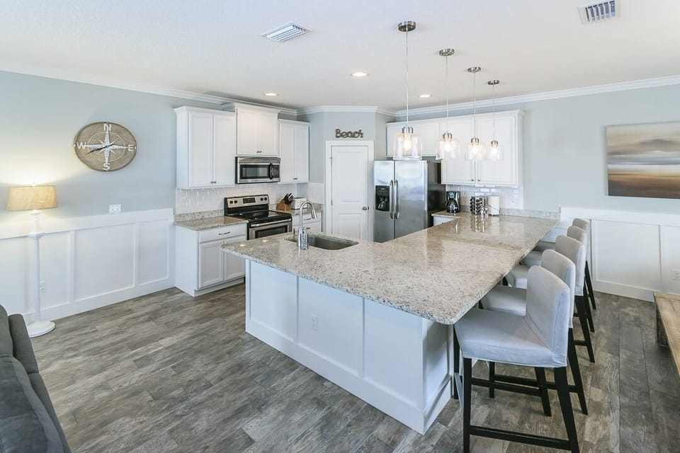 Full equipped kitchen
