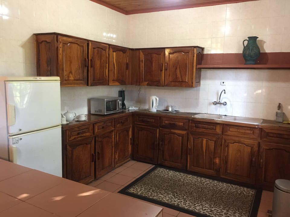 Family Chalet | Private kitchen | Fridge, microwave, cookware/dishes/utensils