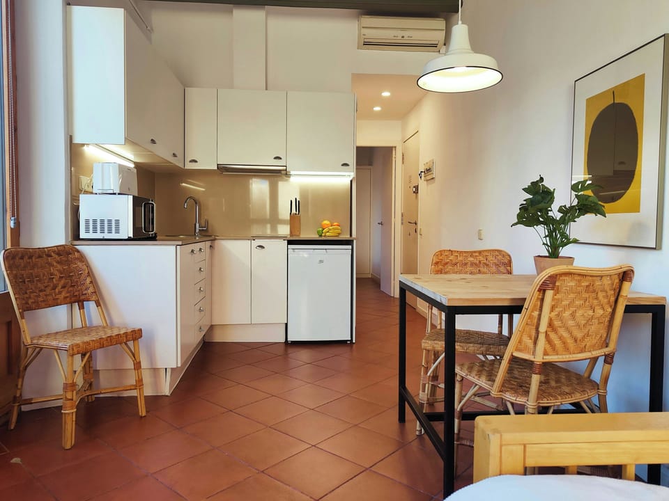 High-speed Wi-Fi throughout the apartment, perfect for business travelers or remote workers.