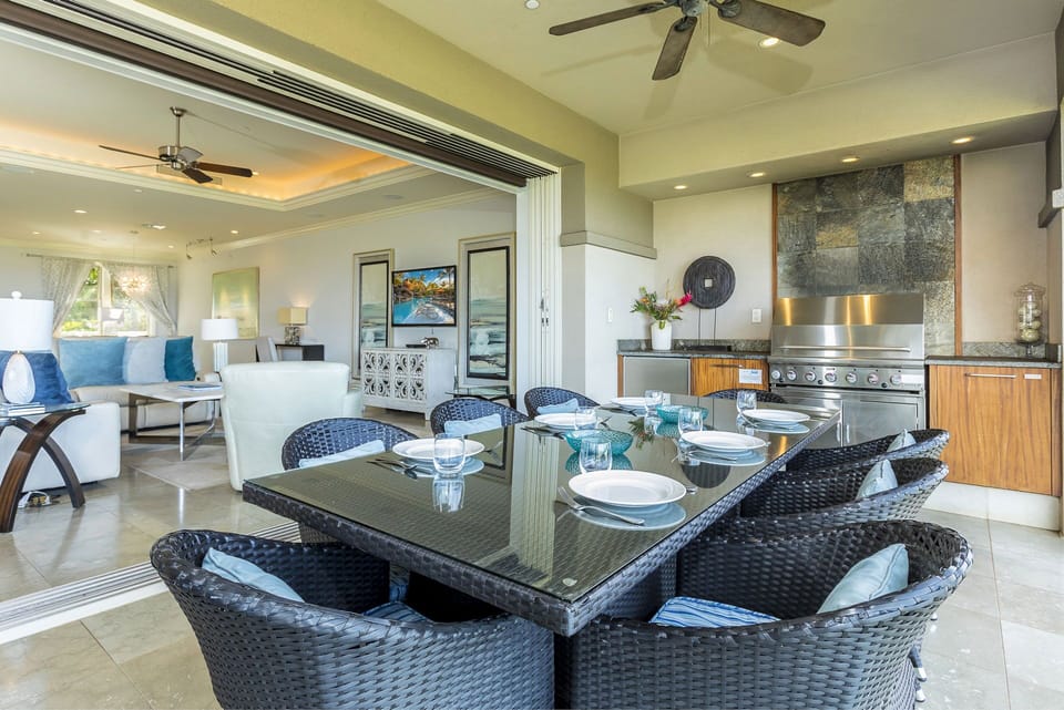 Indoor/outdoor easy access with Fleetwood sliding pocket doors