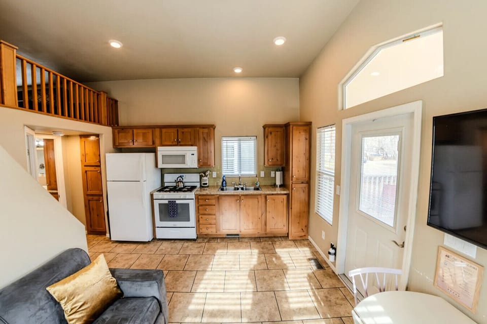 Fully equipped kitchen