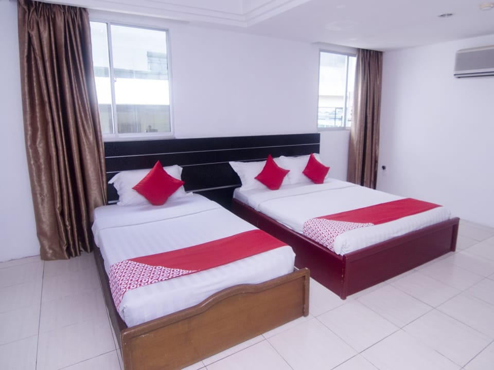 Superior Suite | Free WiFi, bed sheets